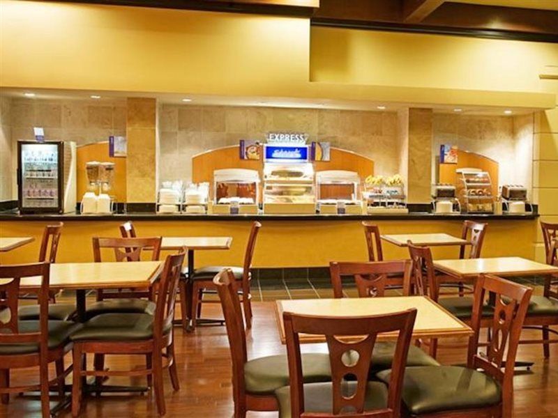 Holiday Inn Express Hotel & Suites Irving Dfw Airport North By Ihg Екстер'єр фото